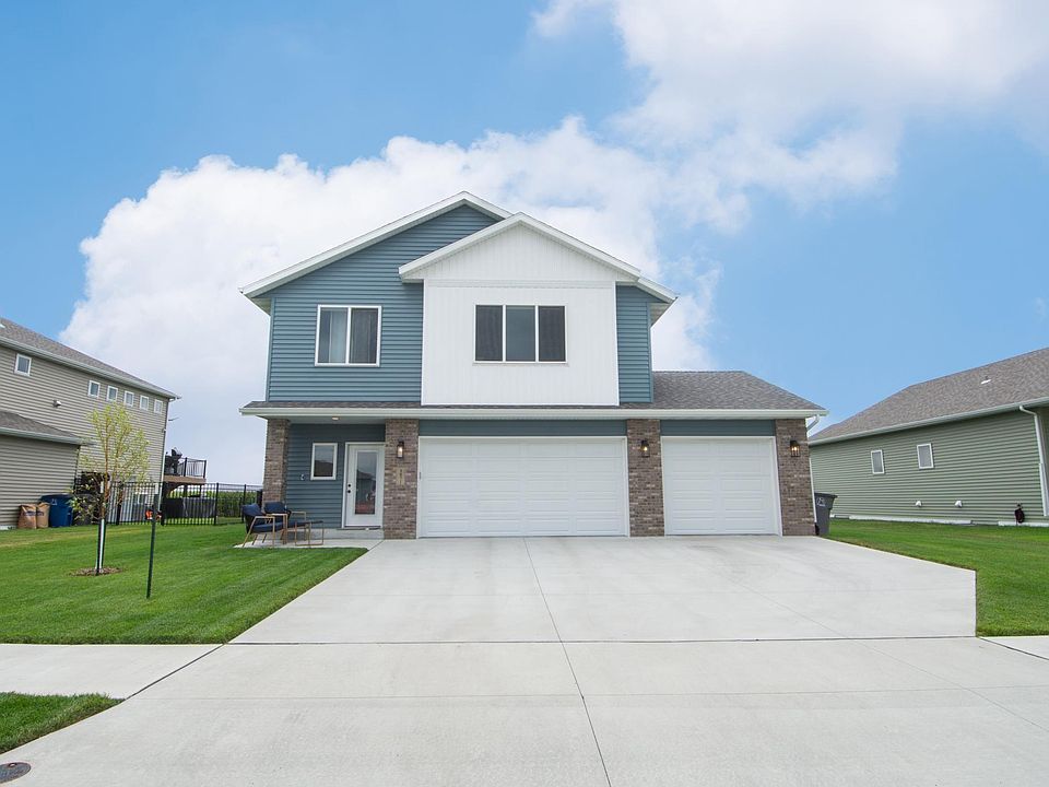1st image of 4871 Hampton Cir S