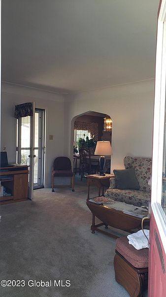 5th image of 9 Crescent Avenue