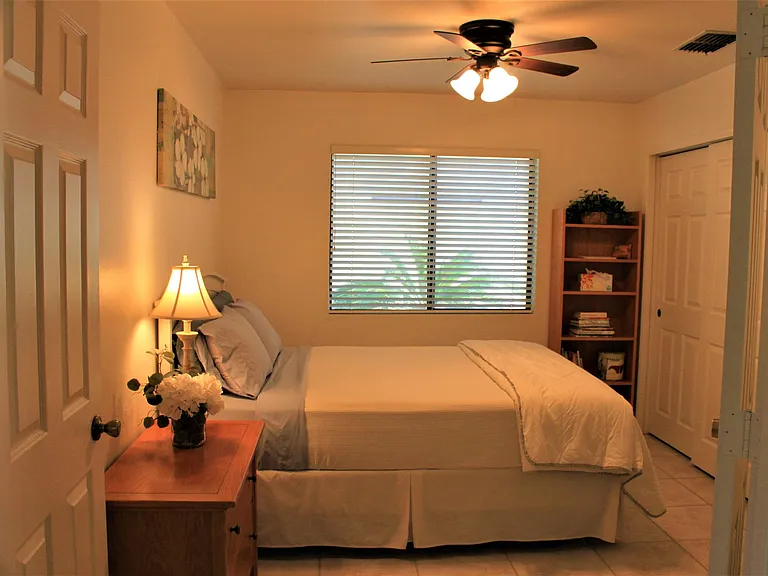 4178 W Orchid Ln — Photo 17