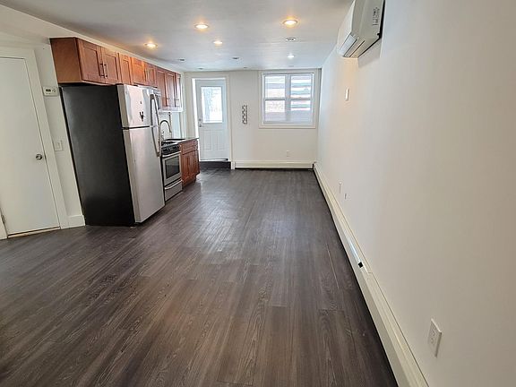 4th image of 16311 59th Ave #1