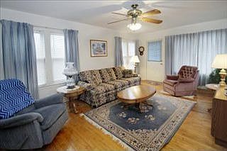 3rd image of 729 Dayton Ave