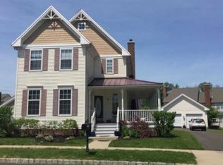 9 Valentine Rd, Ivyland, PA 18974