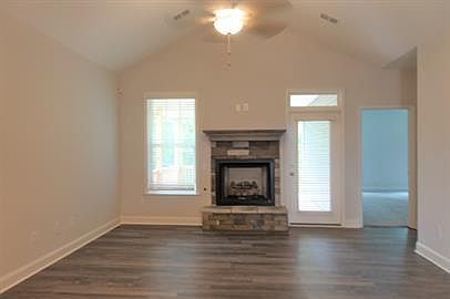5th image of 2277 Davenport Ct