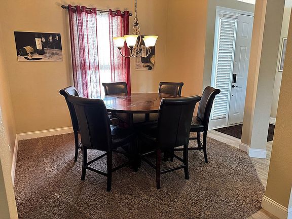 Formal Dining