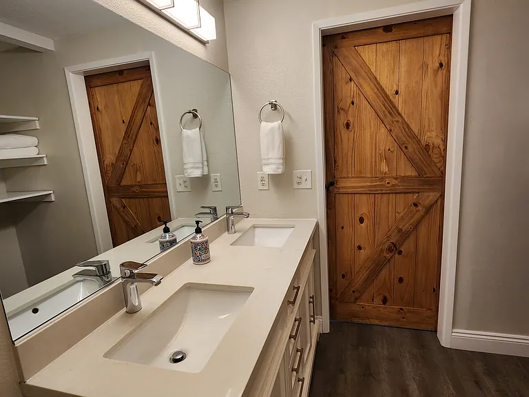 725 Rocky Road Dr — Photo 15