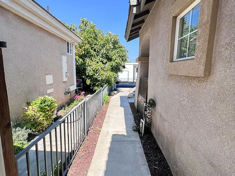 37961 Veranda Way — Photo 6