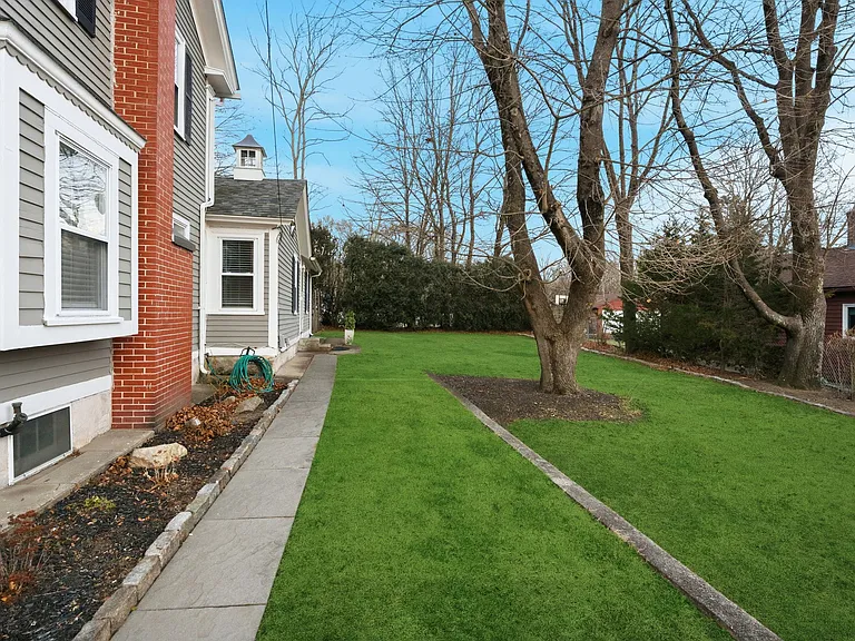 17 N Pleasant St #2 — Photo 26