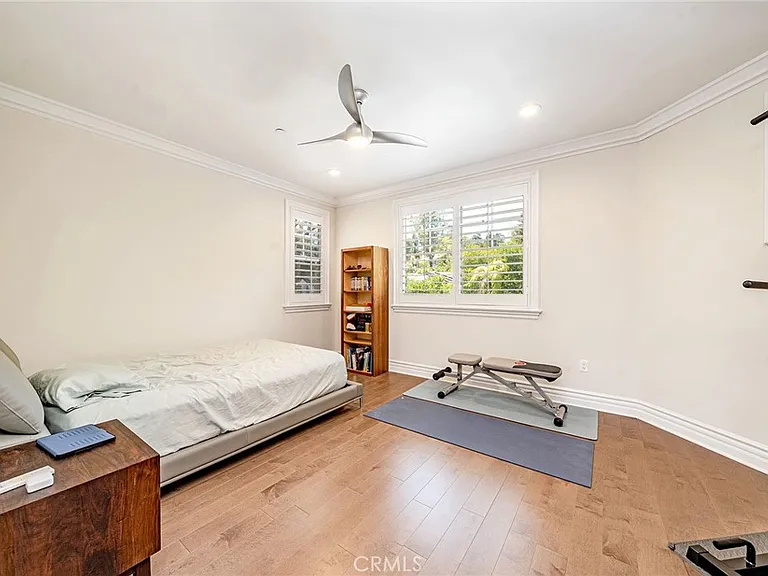 1217 Olive La Canada — Photo 19