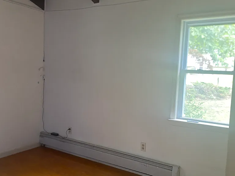 203 Land Or Dr — Photo 16