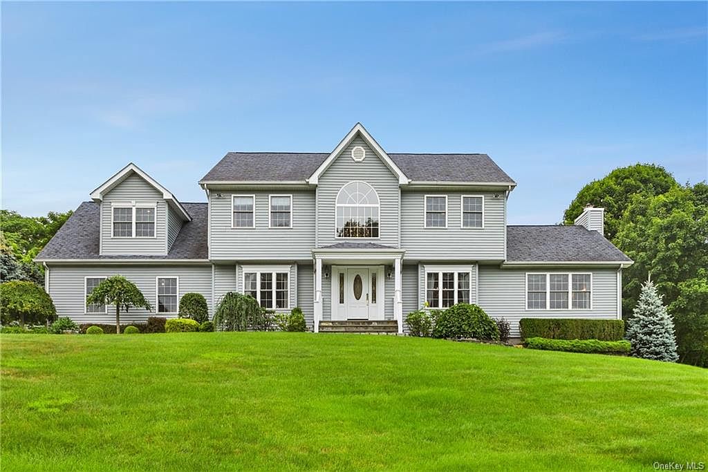 20 Strawberry Fields Lane, Mahopac, NY 10541 | Zillow