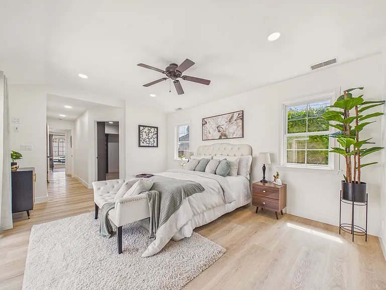 7425 Brighton Dr — Photo 9