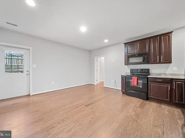 14921 Southern Crossing St, Haymarket, VA 20169