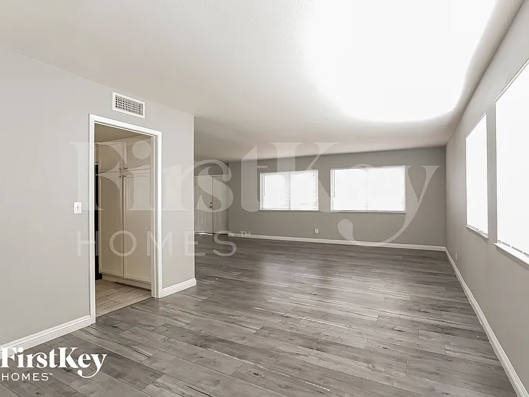 3763 E Hacienda Ave — Photo 6