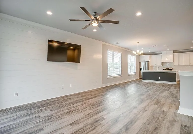 2612 Forest Park Blvd — Photo 4