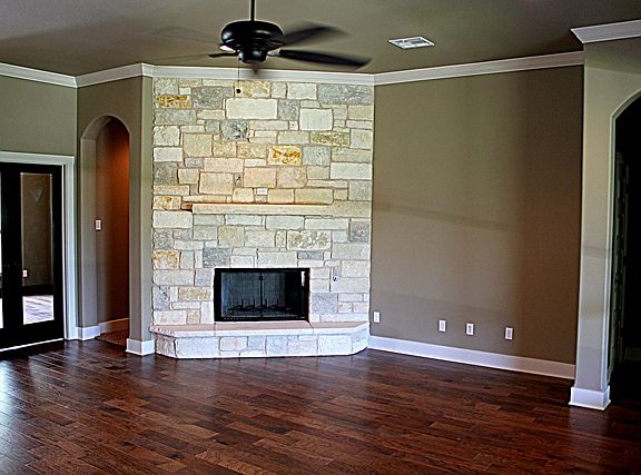 2nd image of 3305 De Leon Cir