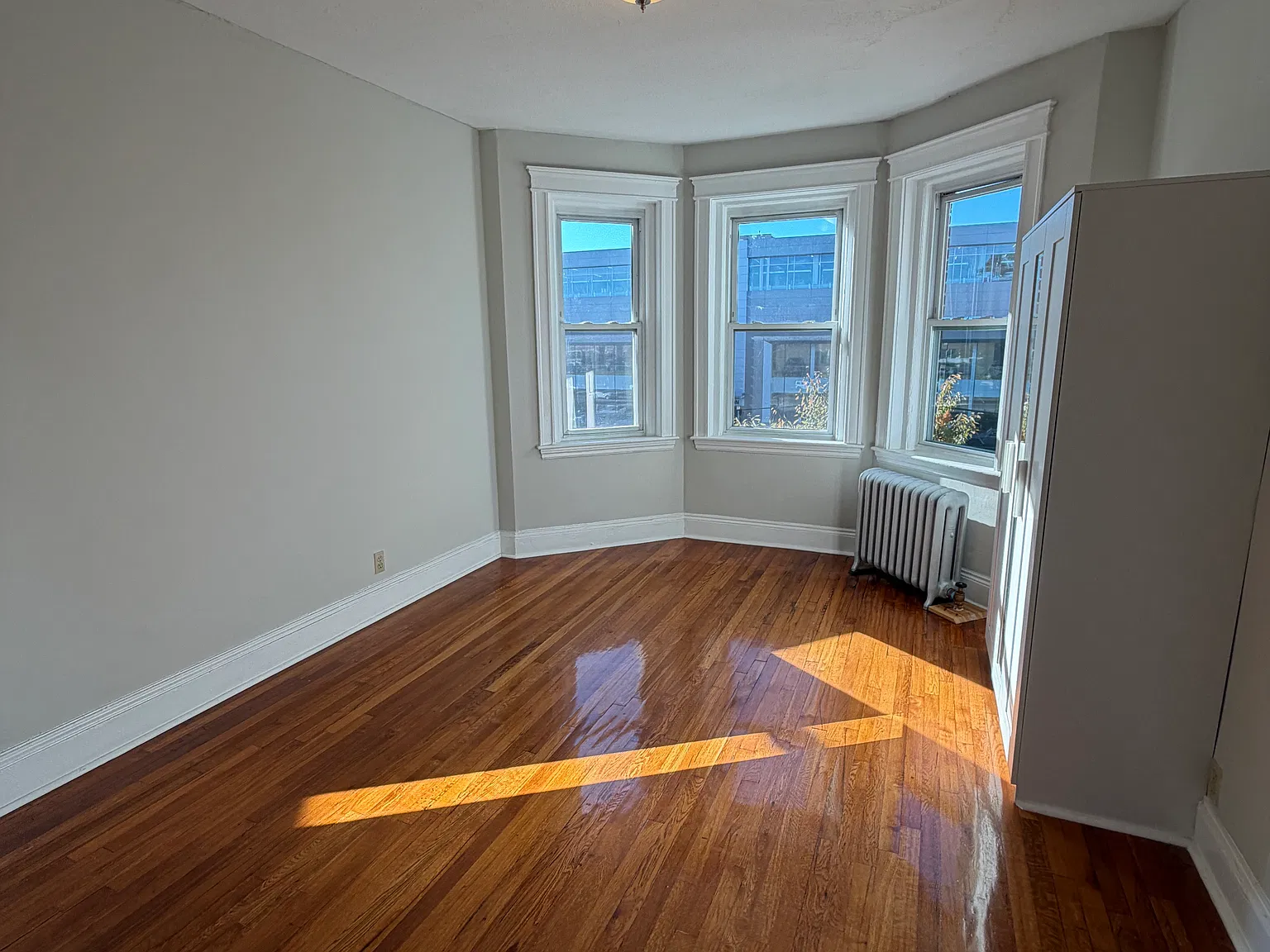 2 bed, 1.0 bath, $2,740 — Photo 3