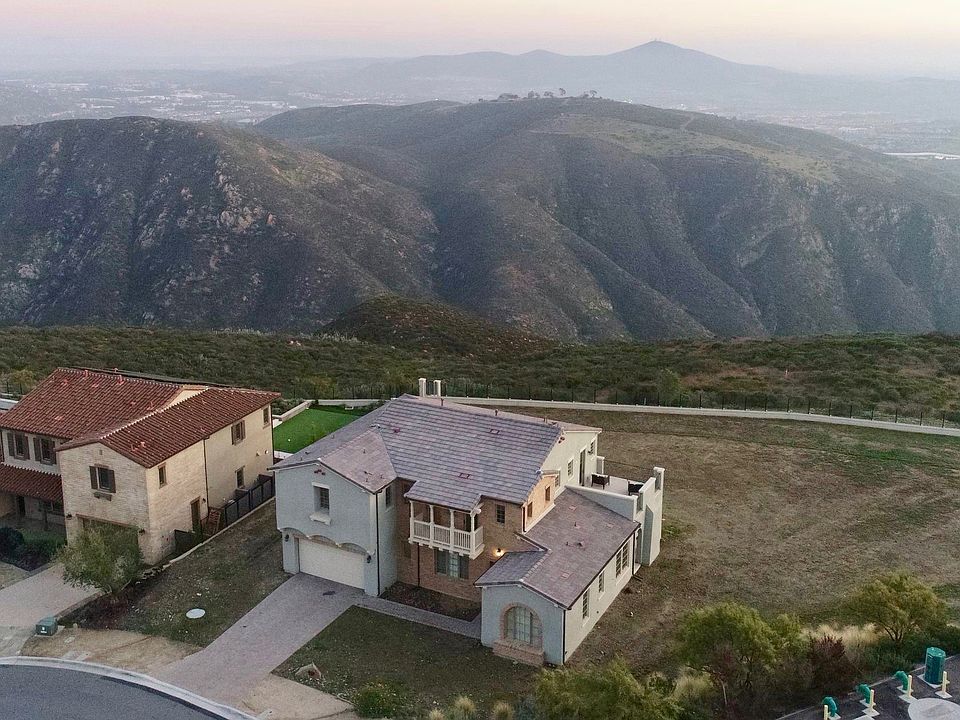 2nd image of 18136 Avenida Orilla