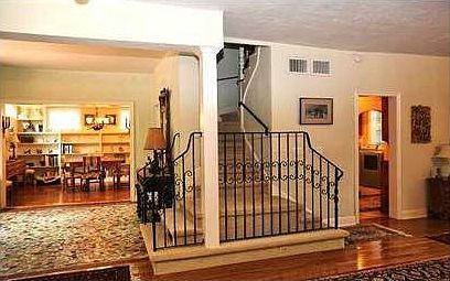 3rd image of 1106 Alhambra Cir