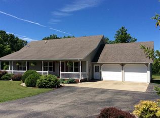 5417 N Feather Valley Rd, Fremont, IN 46737