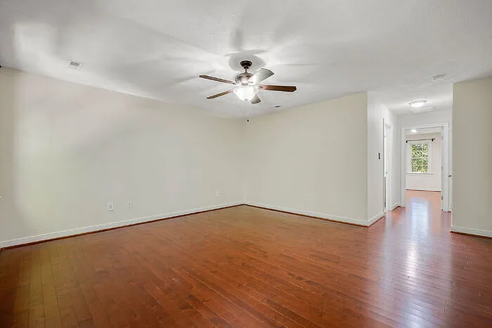 316 Abbey Ct — Photo 27