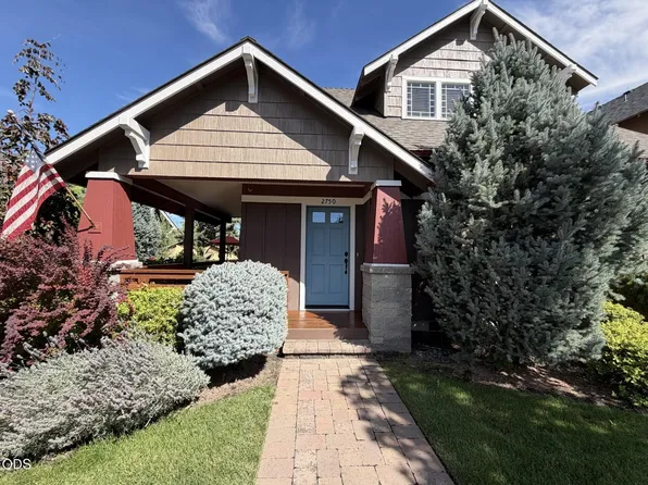 2750 NE Great Horned Pl, Bend, OR 97701