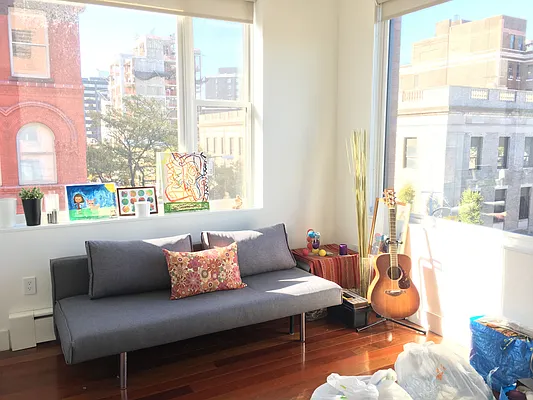 Rented by Zar LLC | media 17