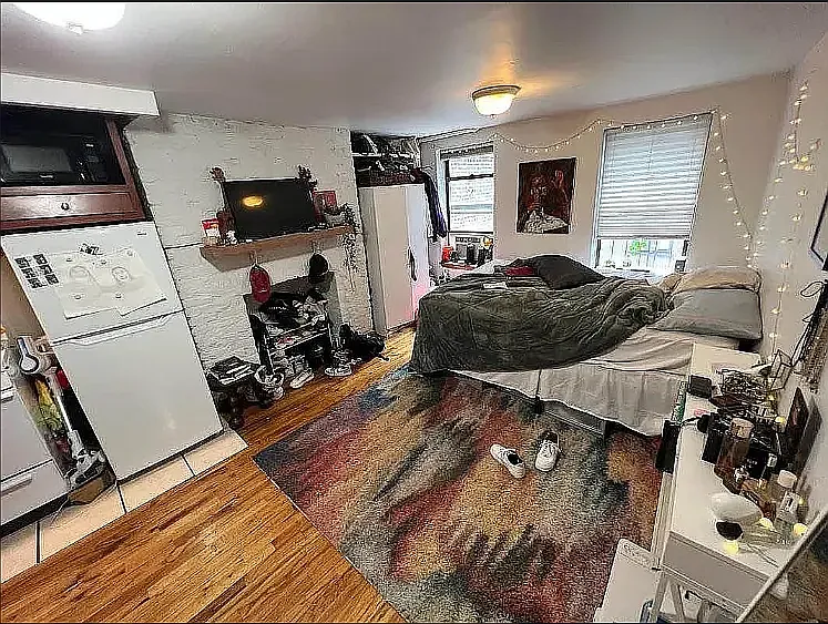 519 E 12th St #2B — Photo 2