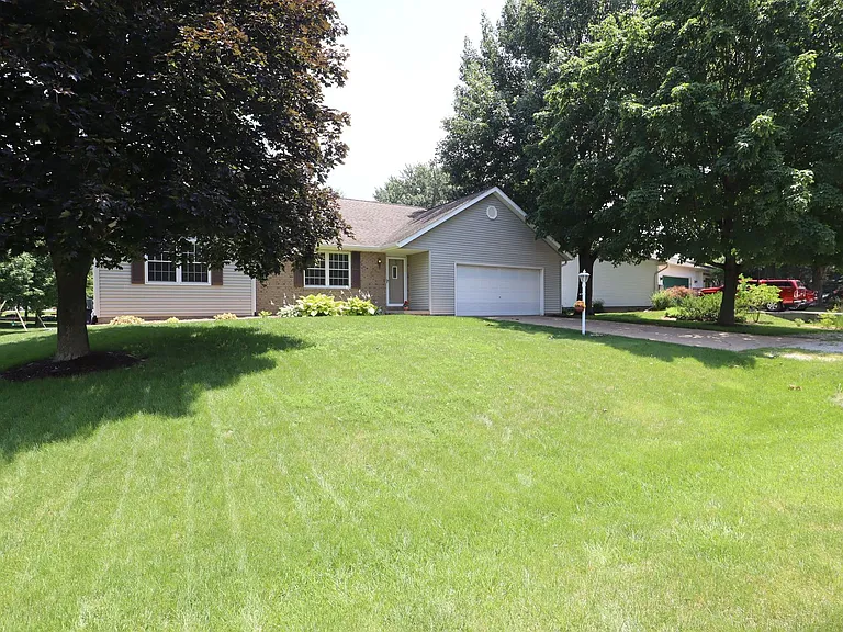 309 Arbor Vitae Dr — Photo 3
