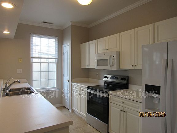 4th image of 1538 Stillwood St