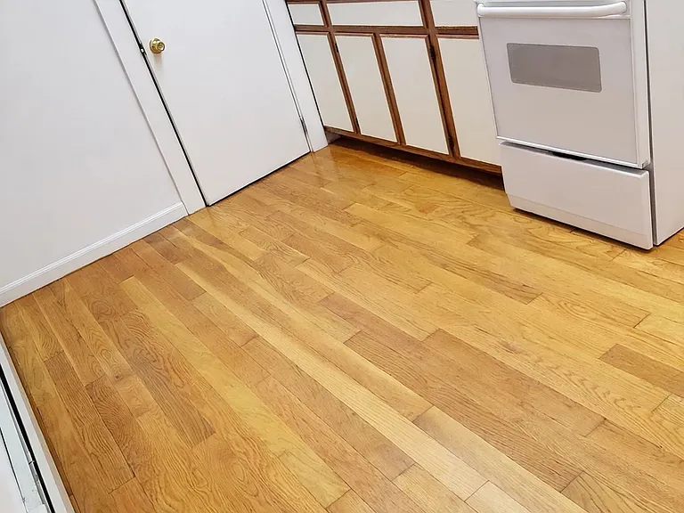 353 Washington St #1 — Photo 3