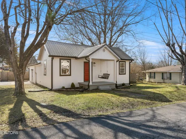 22 Pin St, Englewood, TN 37329