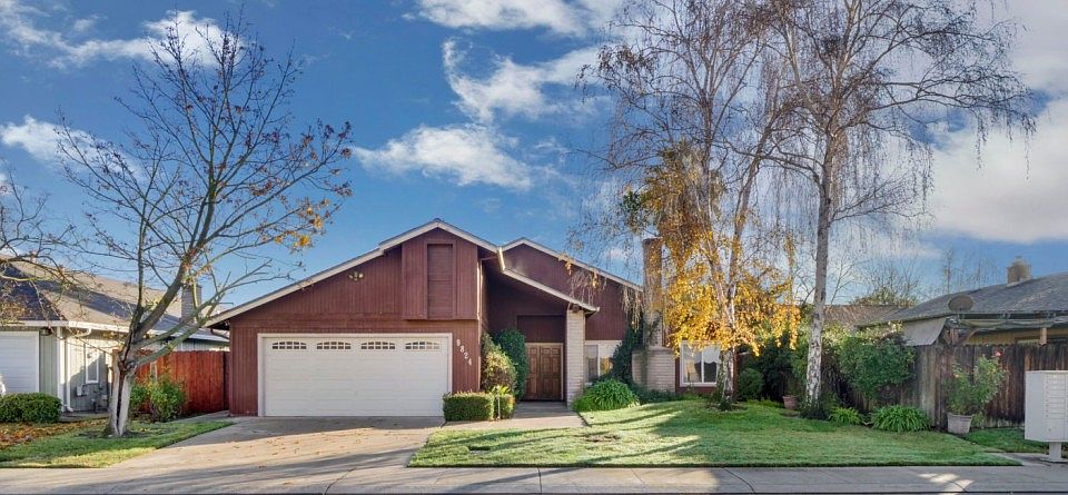 1st image of 9824 Honey Bear Ln