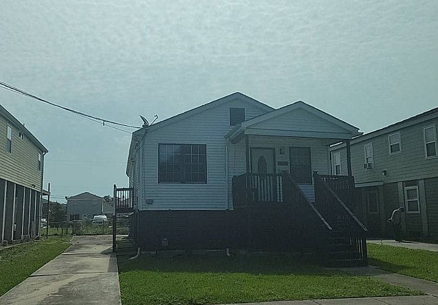1st image of 6061 Wingate Dr