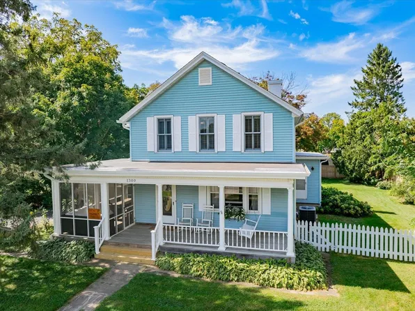 1300 Blue Mounds St, Black Earth, WI 53515