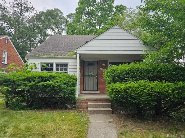 19515 Greenview Ave, Detroit, MI 48219