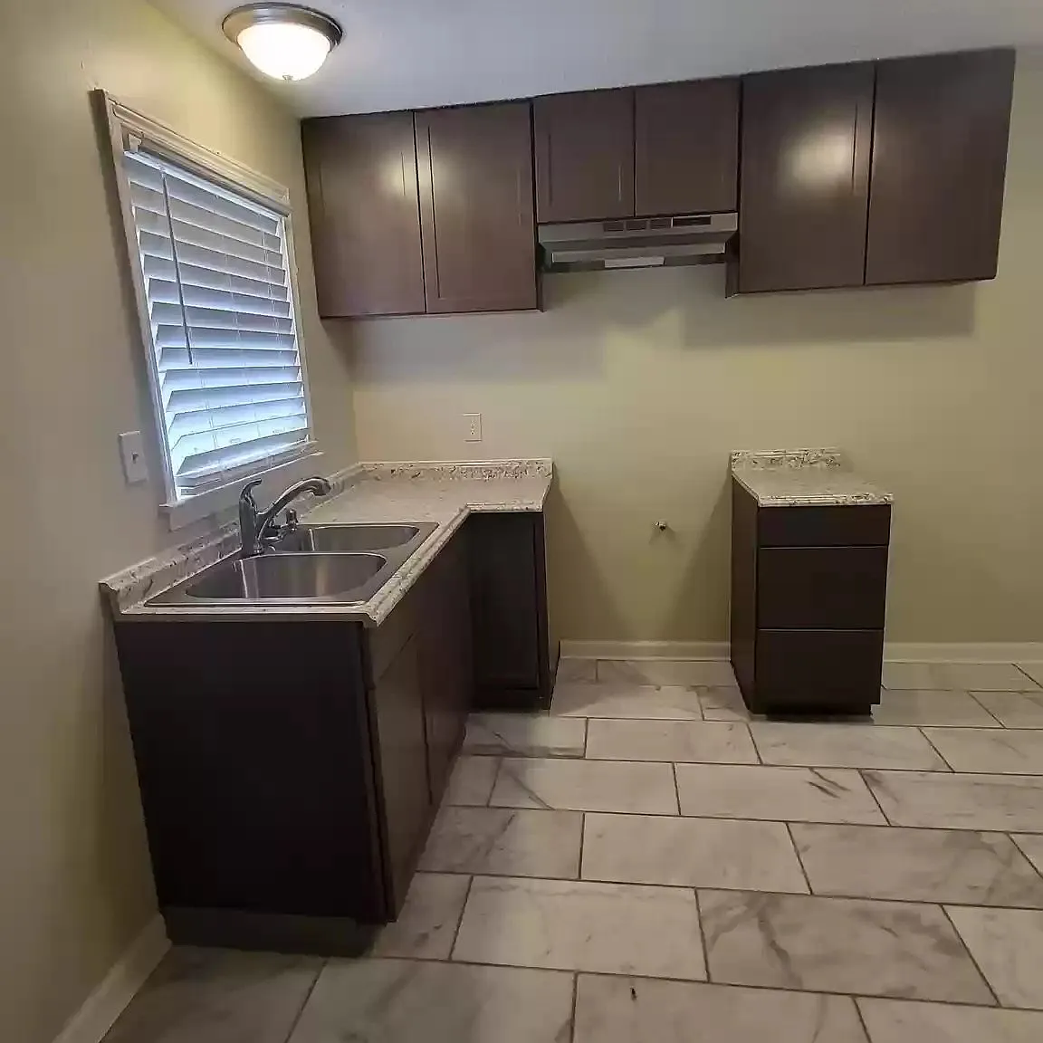 Cozy Single Unit in Memphis | 305 Damone Ave | Available 10/01/2026 | $1500/mo — Photo 4