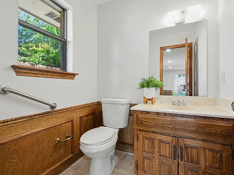 2313 Cliffside Dr — Photo 20