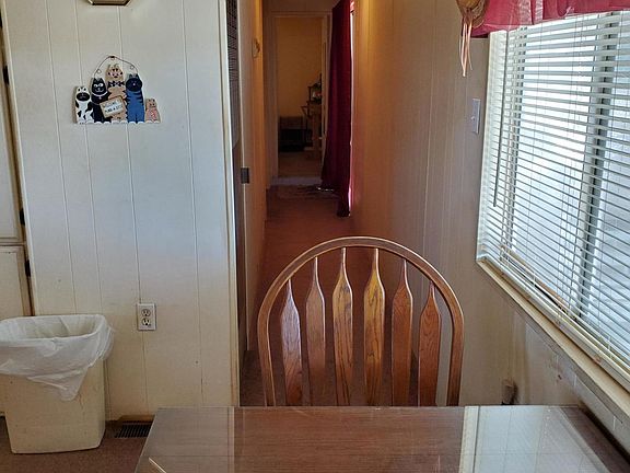 3rd image of 33613 N 224th Ln
