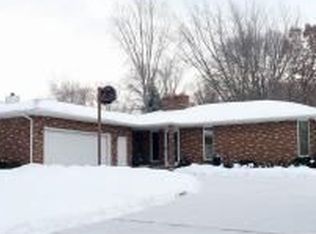 2645 Indian Hill Dr, Green Bay, WI 54313