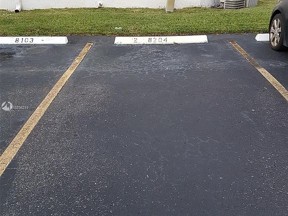 3rd image of 9419 Fontainebleau Blvd APT 204