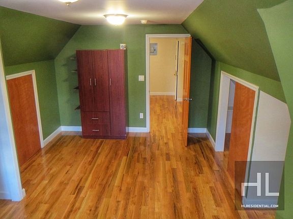 2nd image of 217 Parkville Ave