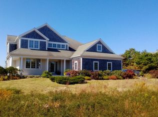 12 Pond Ln, West Tisbury, MA 02575