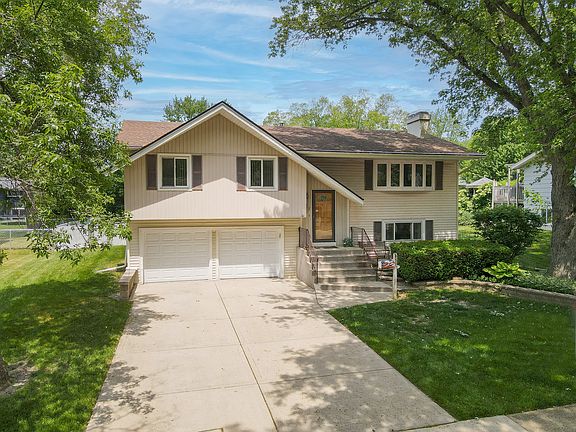 2nd image of 431 Westover Ln