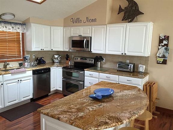 3rd image of 6800 Pleasure Ave #S