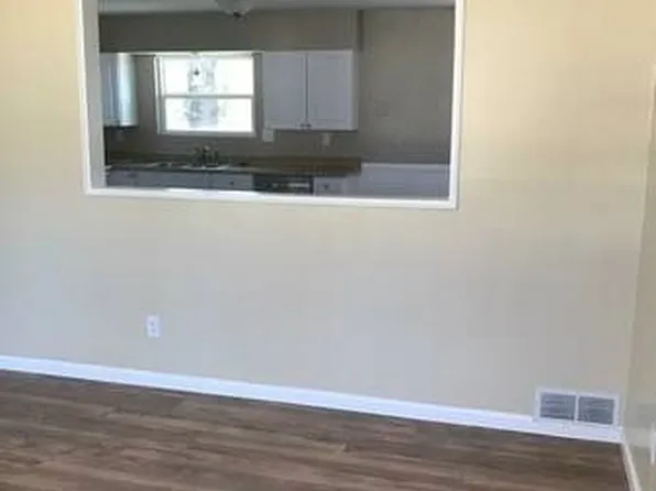 9820 Guthrie Ave, Saint Louis, MO 63134