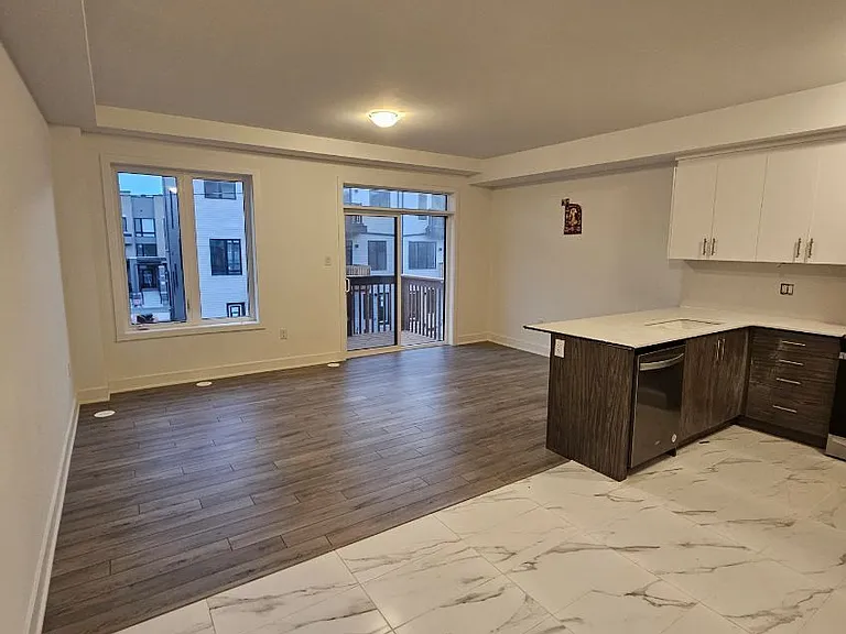 763 Stanstead Path — Photo 10