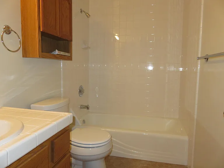 1339 Kimmerling Rd #B — Photo 8