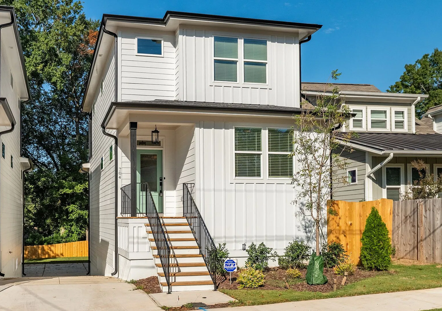 704 Colfax St — Photo 1