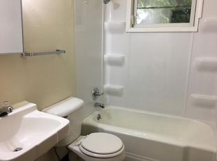 2106 Lake Point Dr APT 4, Madison, WI 53713