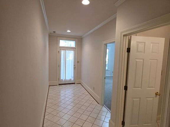 5th image of 243 College Pl